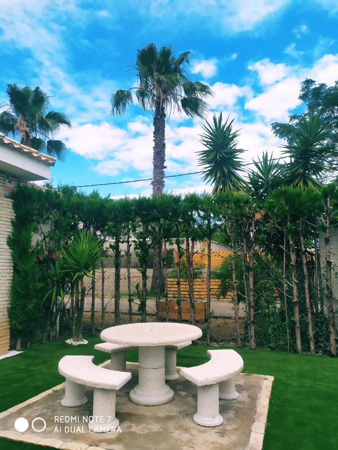 Chalet Con Encanto Villa Palomares del Rio Luaran gambar
