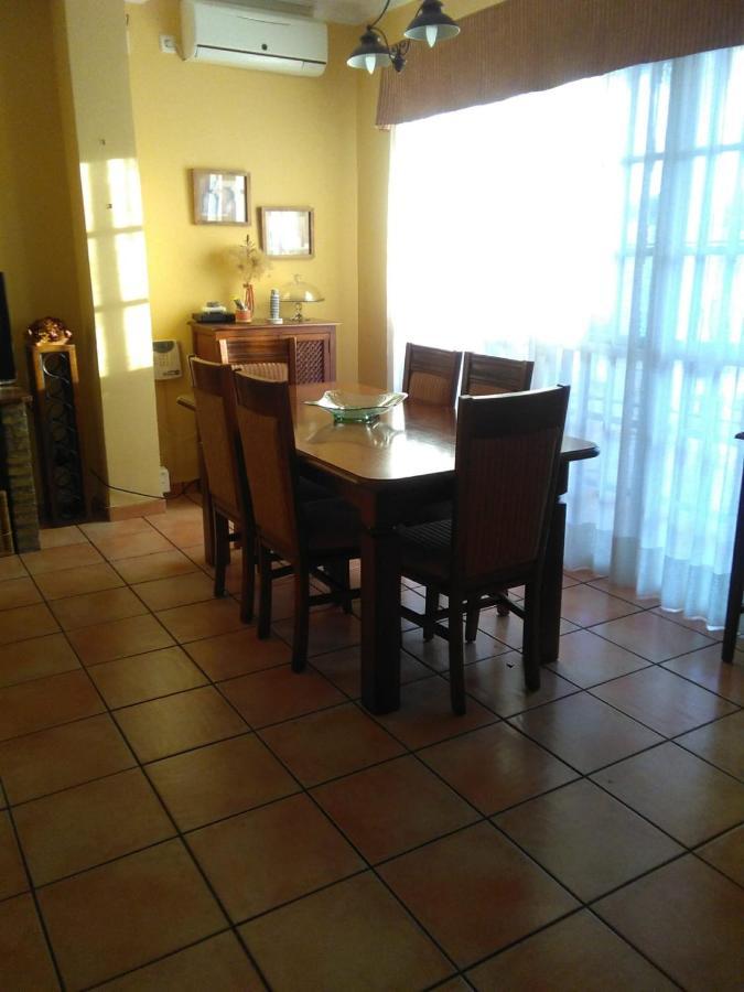 Chalet Con Encanto Villa Palomares del Rio Luaran gambar