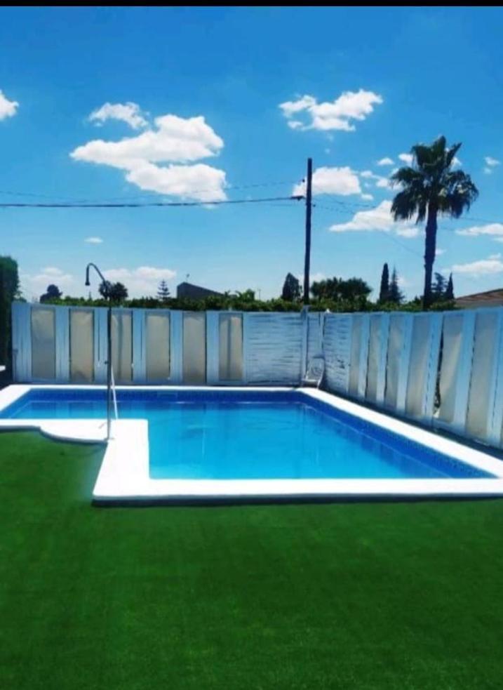Chalet Con Encanto Villa Palomares del Rio Luaran gambar